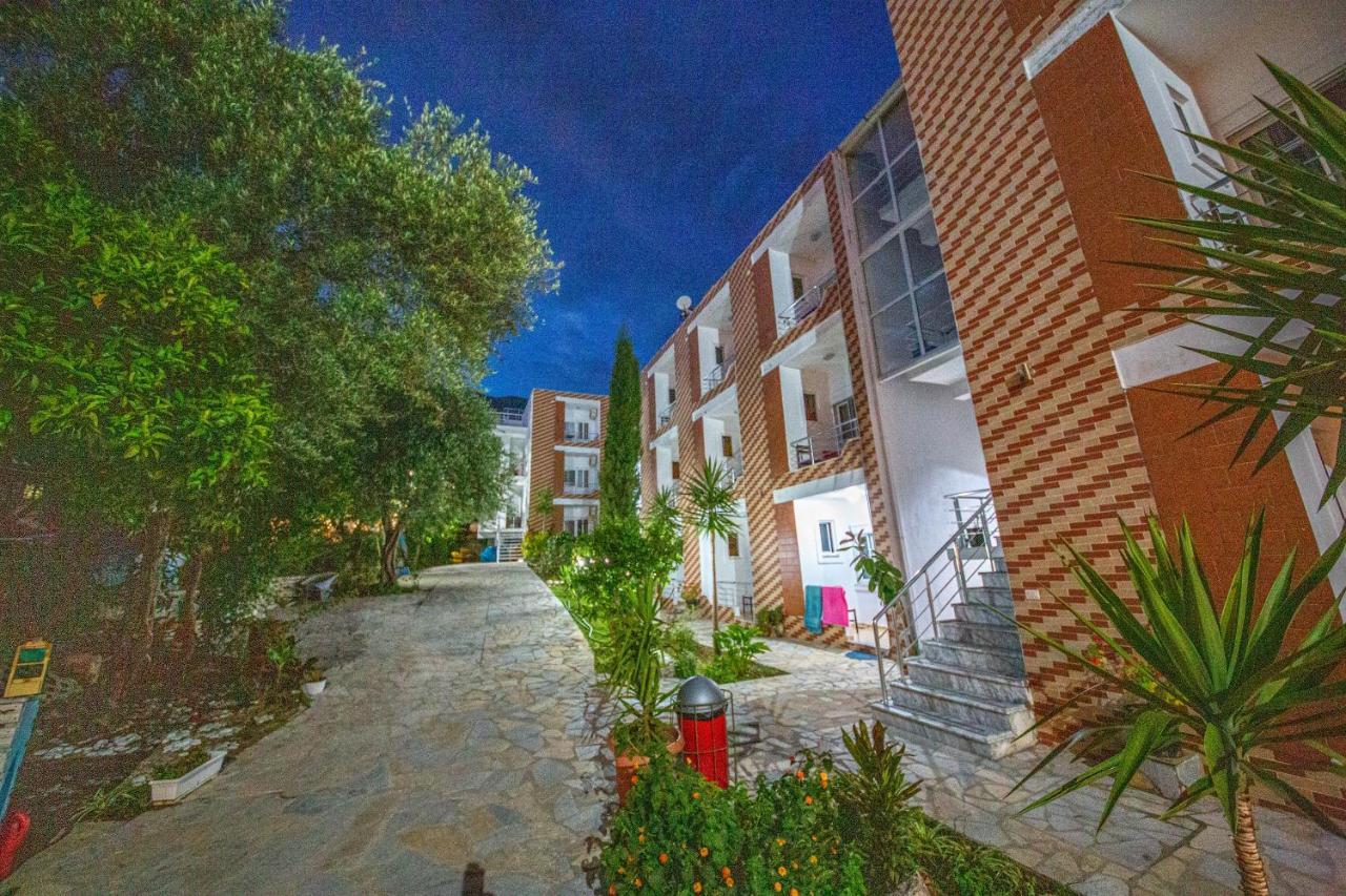 Noan Hotel & Resort Dhërmi Exteriör bild