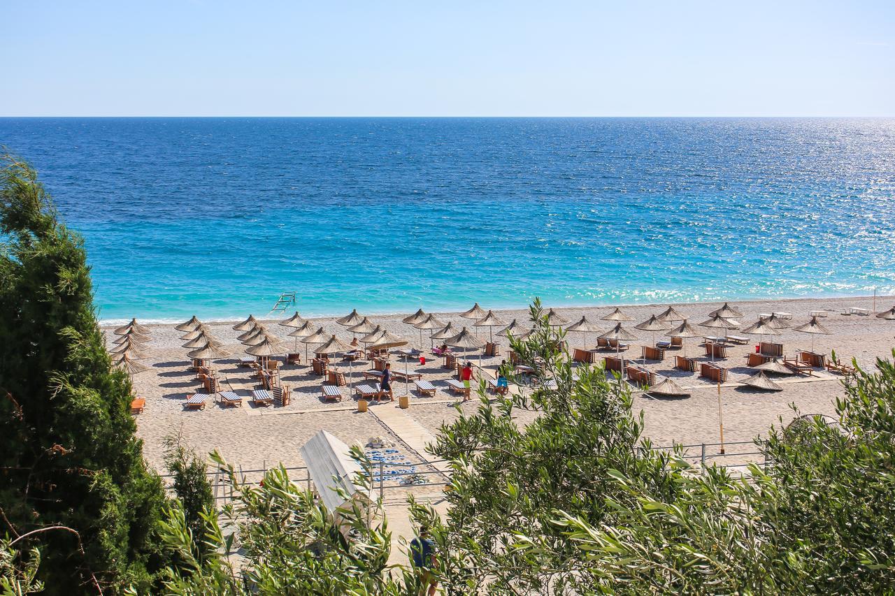 Noan Hotel & Resort Dhërmi Exteriör bild